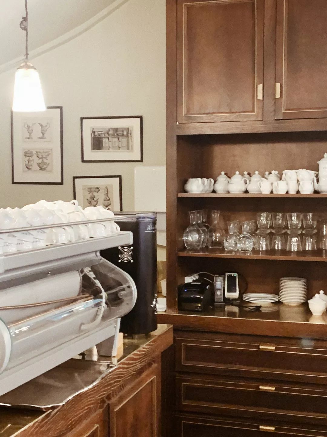 巴黎和lv的鞋哪个好,巴黎和伦敦相约旅行