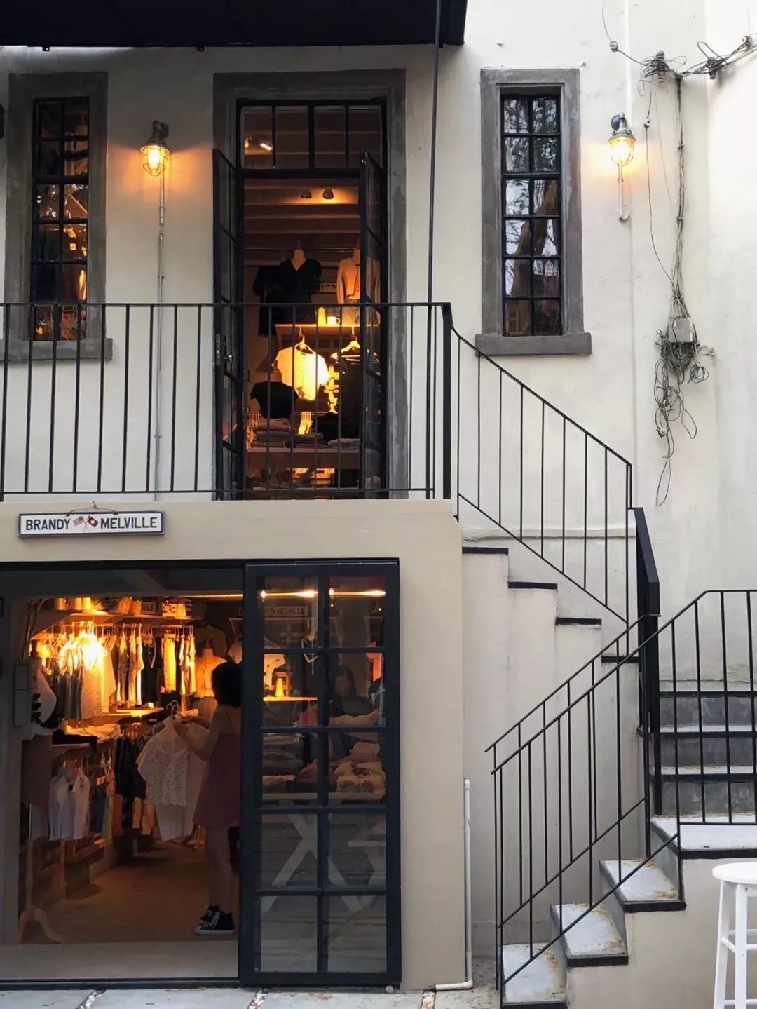 不用代购就能买到的爽肤水,宝石蓝针织宋妍霏同款