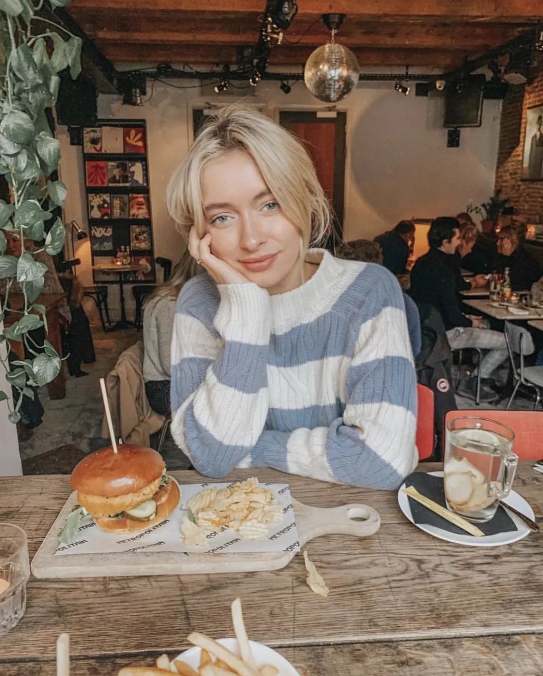 Fashion|秋冬毛衣挑选指南，助力慵懒又时髦的百变造型