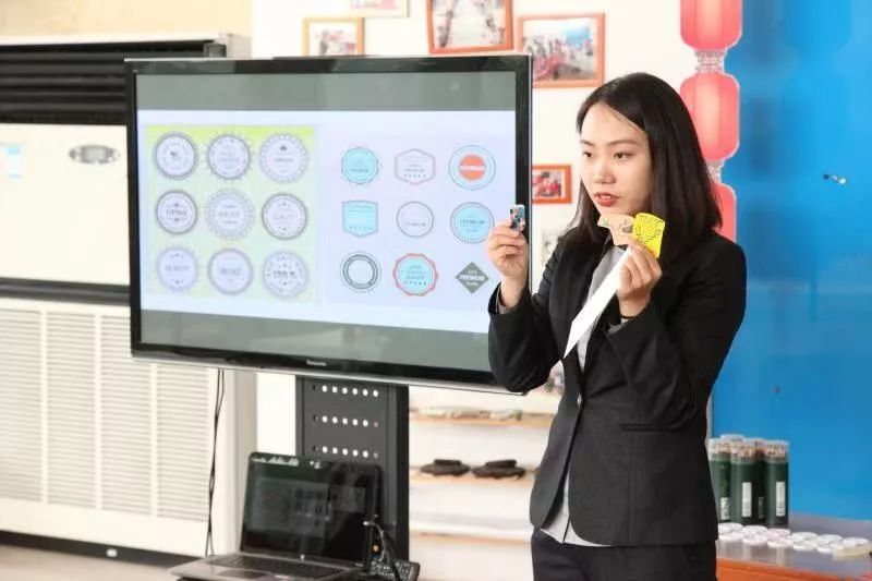 定制款徽章礼盒,徽章diy活动策划