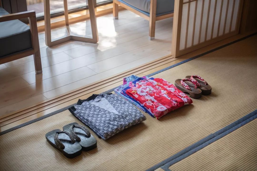 自驾游12个人住民宿,住200左右民宿3天1500左右