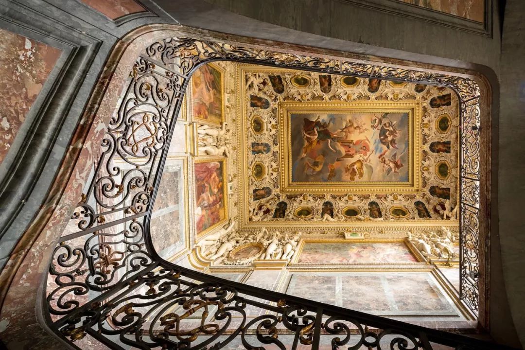 枫丹白露画风,民国风建筑风格