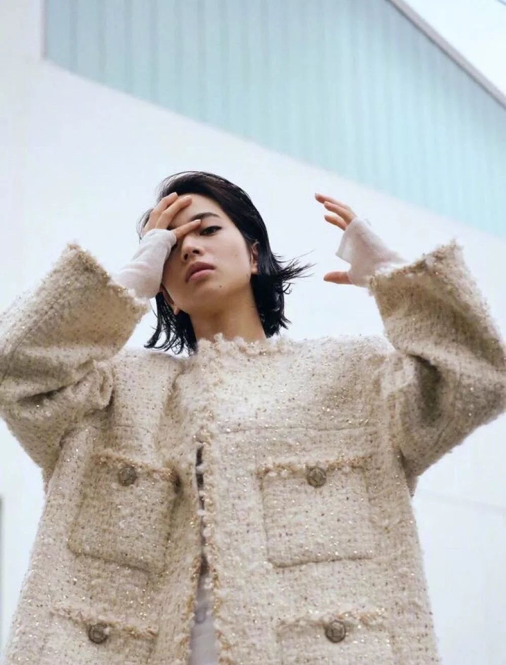 fashion风格穿搭,今年最时髦的4件小香风穿搭