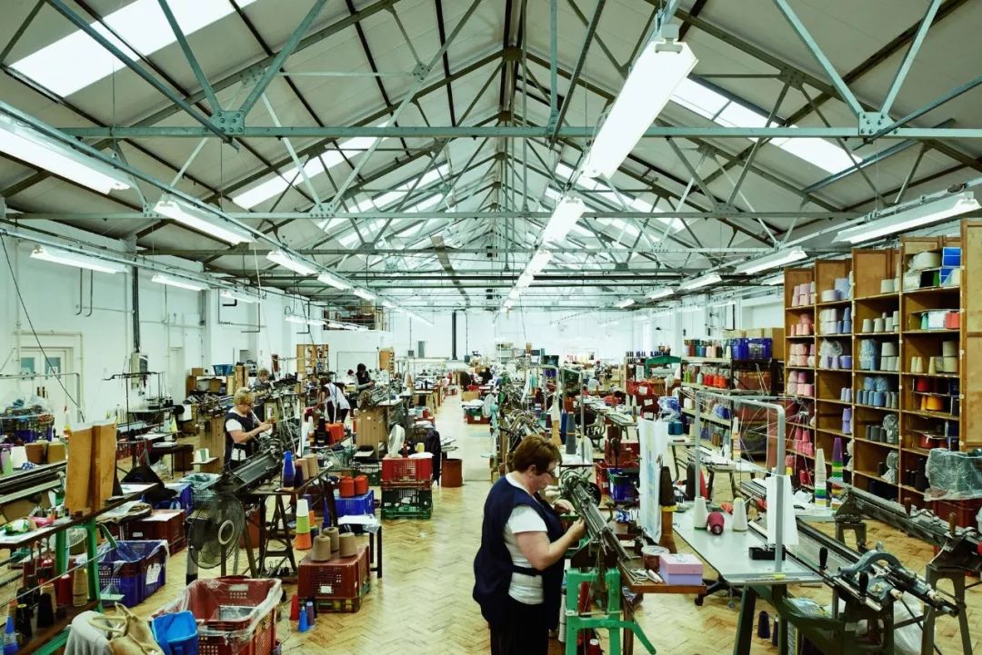 冲袜子,冲顶袜子