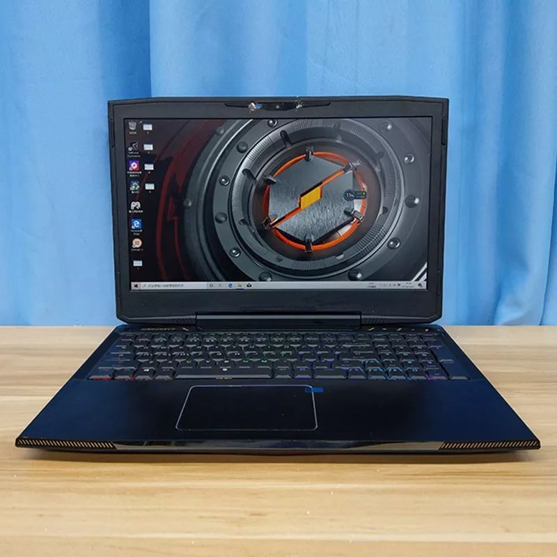 「猪王二手」你知道他多么酷炫帅么？苹果macbookair2100元就卖了