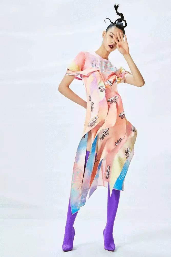 这些品牌推出的跨界潮服，掏空了我的钱包