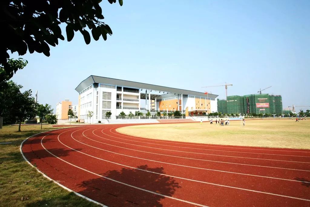 强势来袭！柳州这些风景如画的校园，你最爱哪一款？