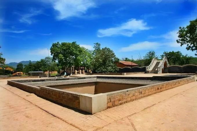 与世隔绝的森林村落,中国最神奇的村庄见树不见房