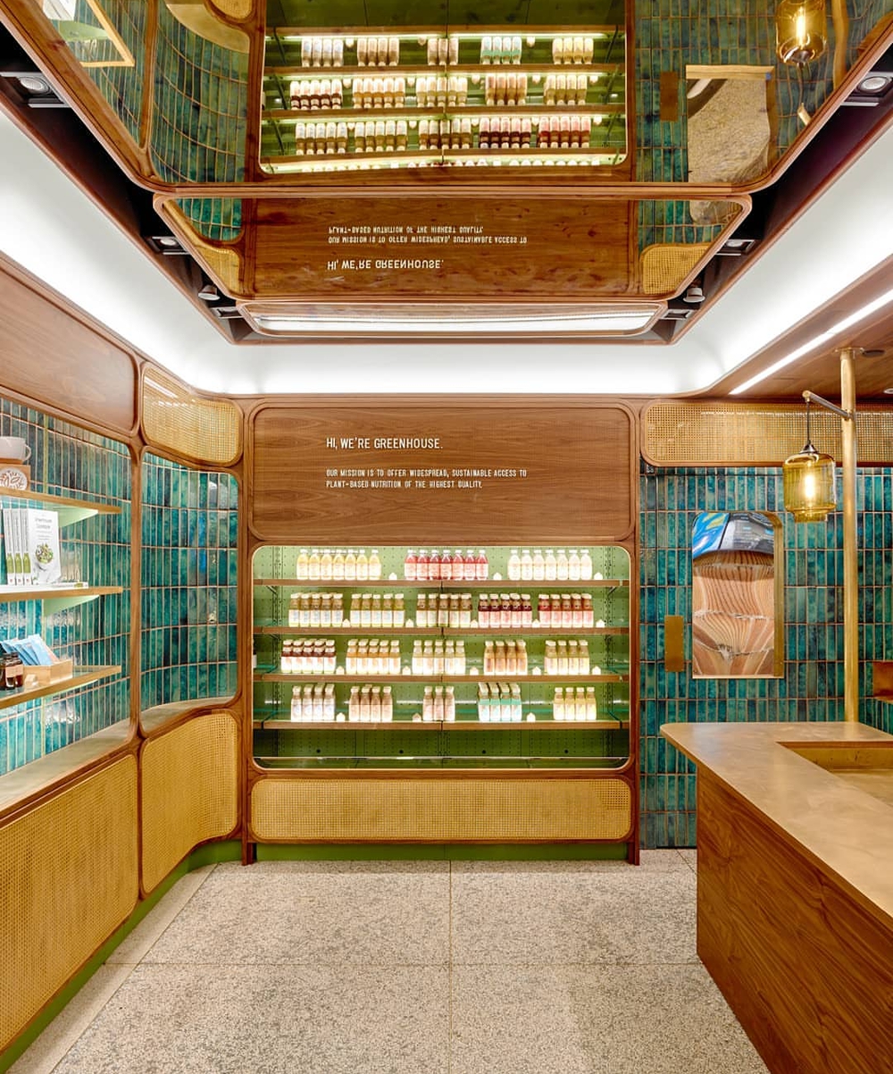 小小果汁店玩起复古油画风，这次真的美到心坎里了