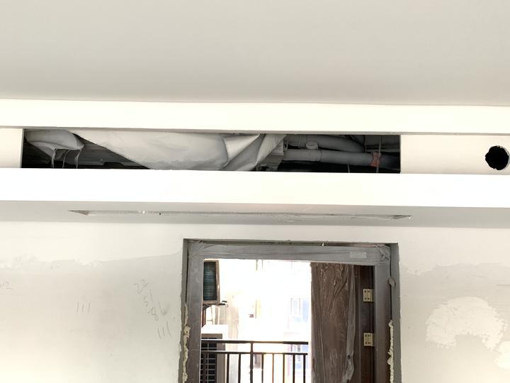 禹洲顶层漏水,漏水秒变水帘洞