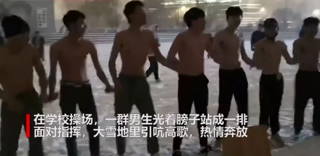 南方人在东北看雪,东北下雪夜里看雪