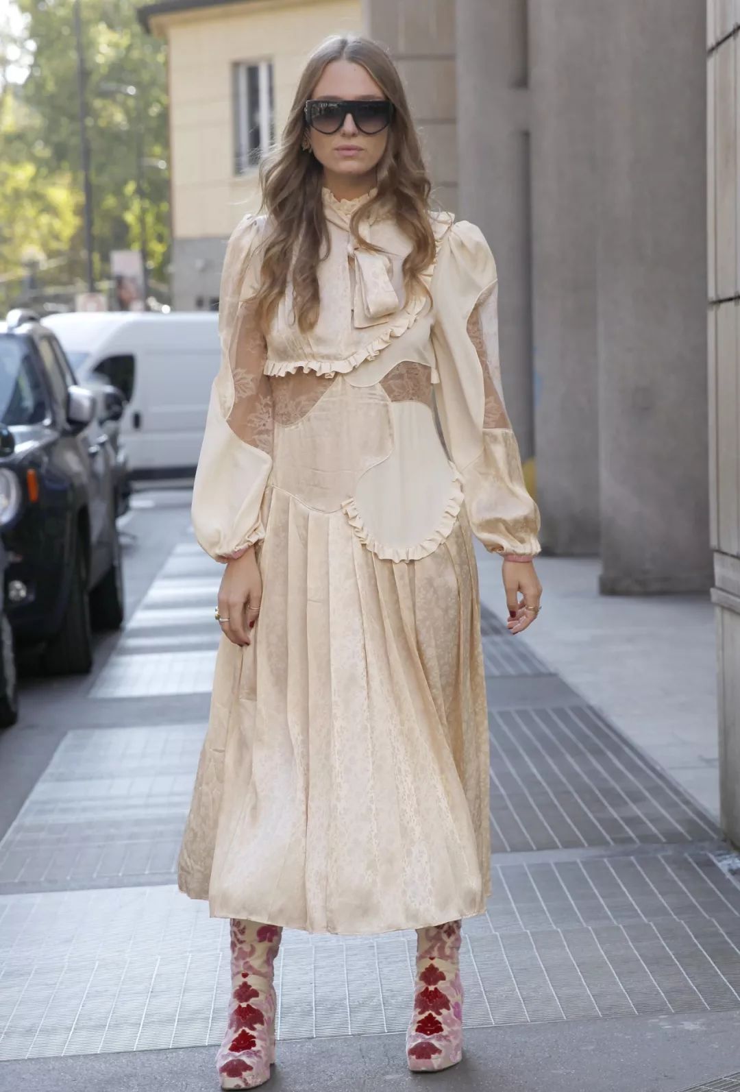 怎么调出跟钟楚曦一样的复古风,钟楚曦新中式穿搭同款