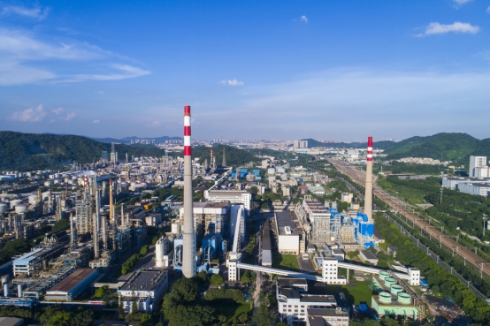 烟囱为什么会冒烟,烟囱为什么不拐弯