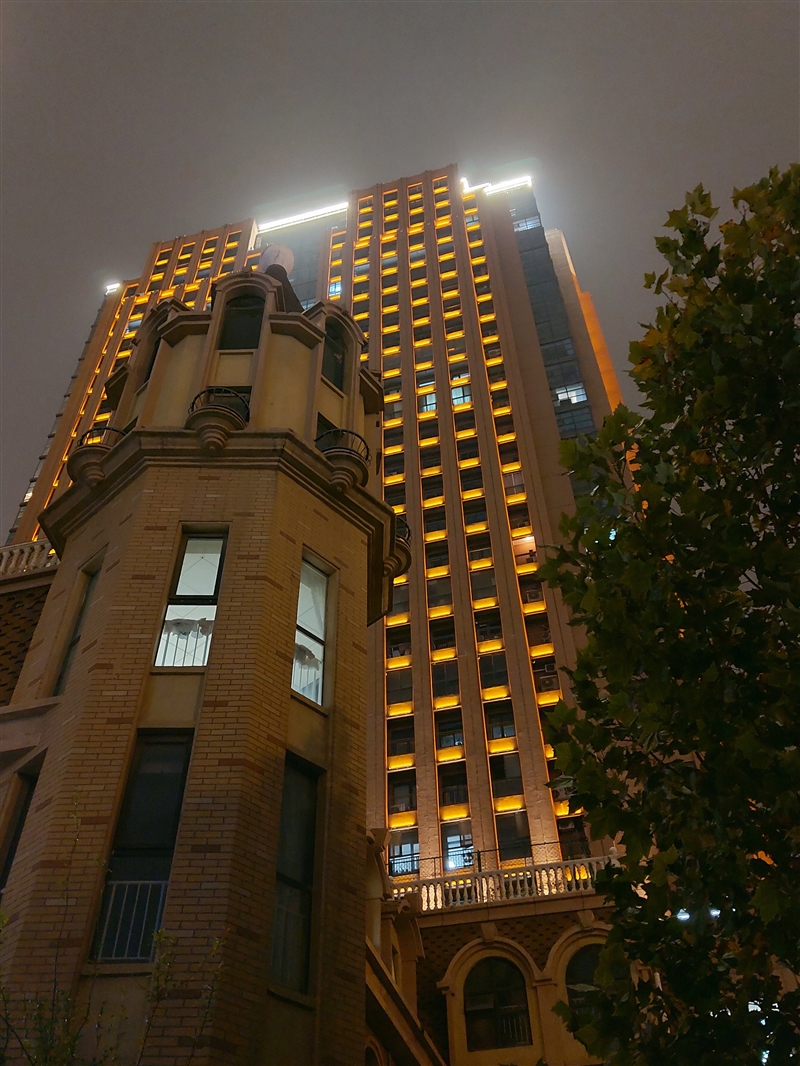 中端机还能如此漂亮三星GalaxyA70s评测：最轻薄的6400万三摄之作