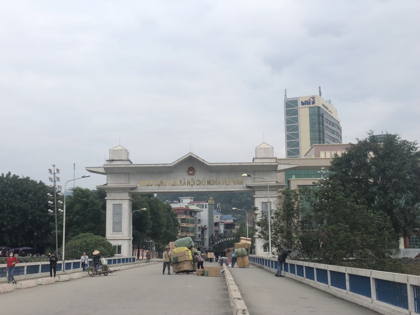 边民互市面向全东盟,边民互市进口转出口能退税犯法吗