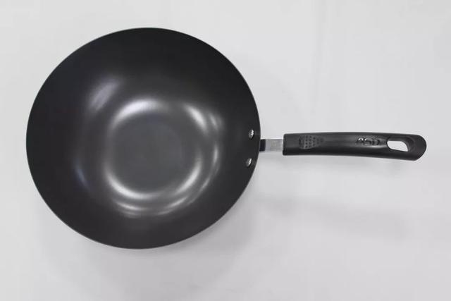 全网公认最好用无涂层铁锅爱仕达,苏泊尔铁锅爱仕达铁锅