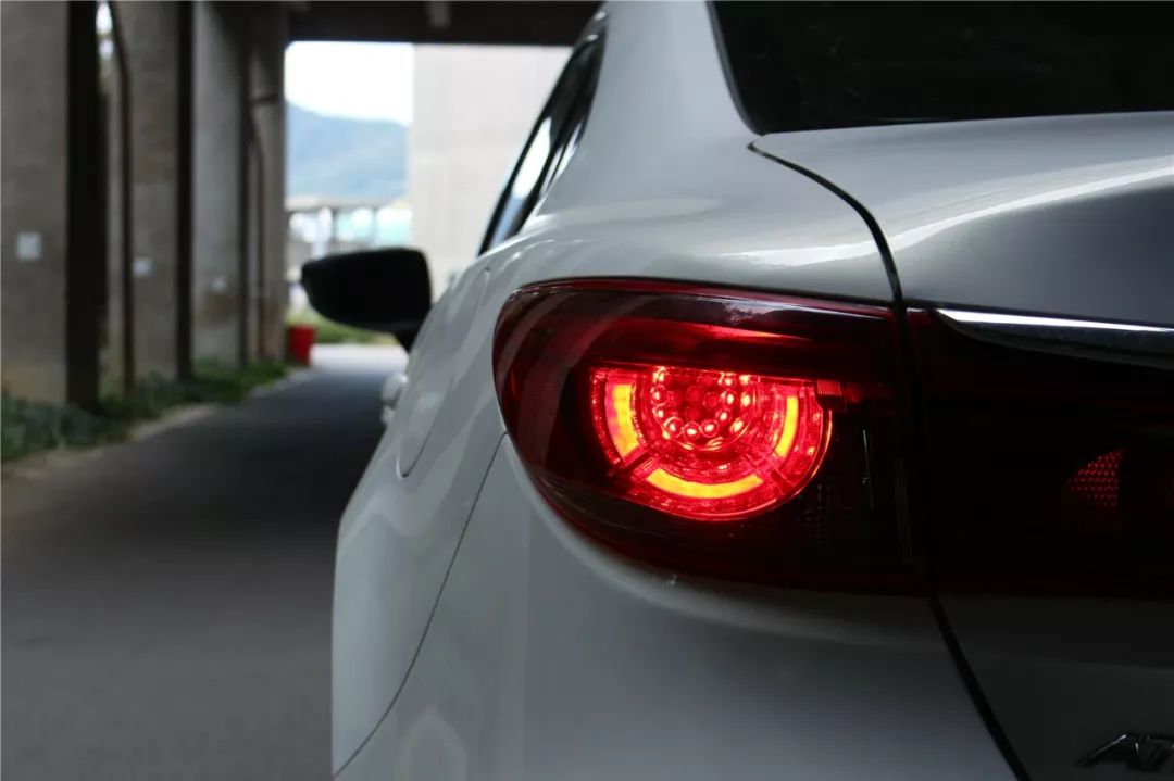 二手阿特兹和思域哪个值得入手,阿特兹2018款和思域哪个好