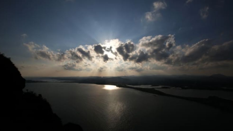 济州岛海的背景图,真实的济州岛全景图