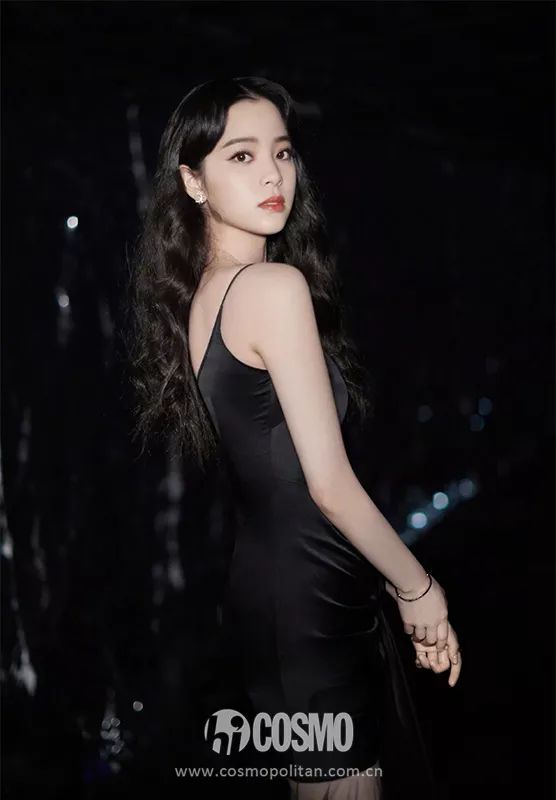 女人买珠宝是最聪明的,25岁女生买珠宝买什么