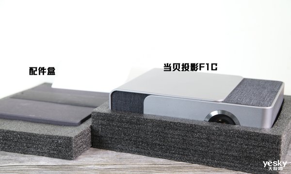 当贝f5投影仪3d效果评测,当贝f1投影仪效果图