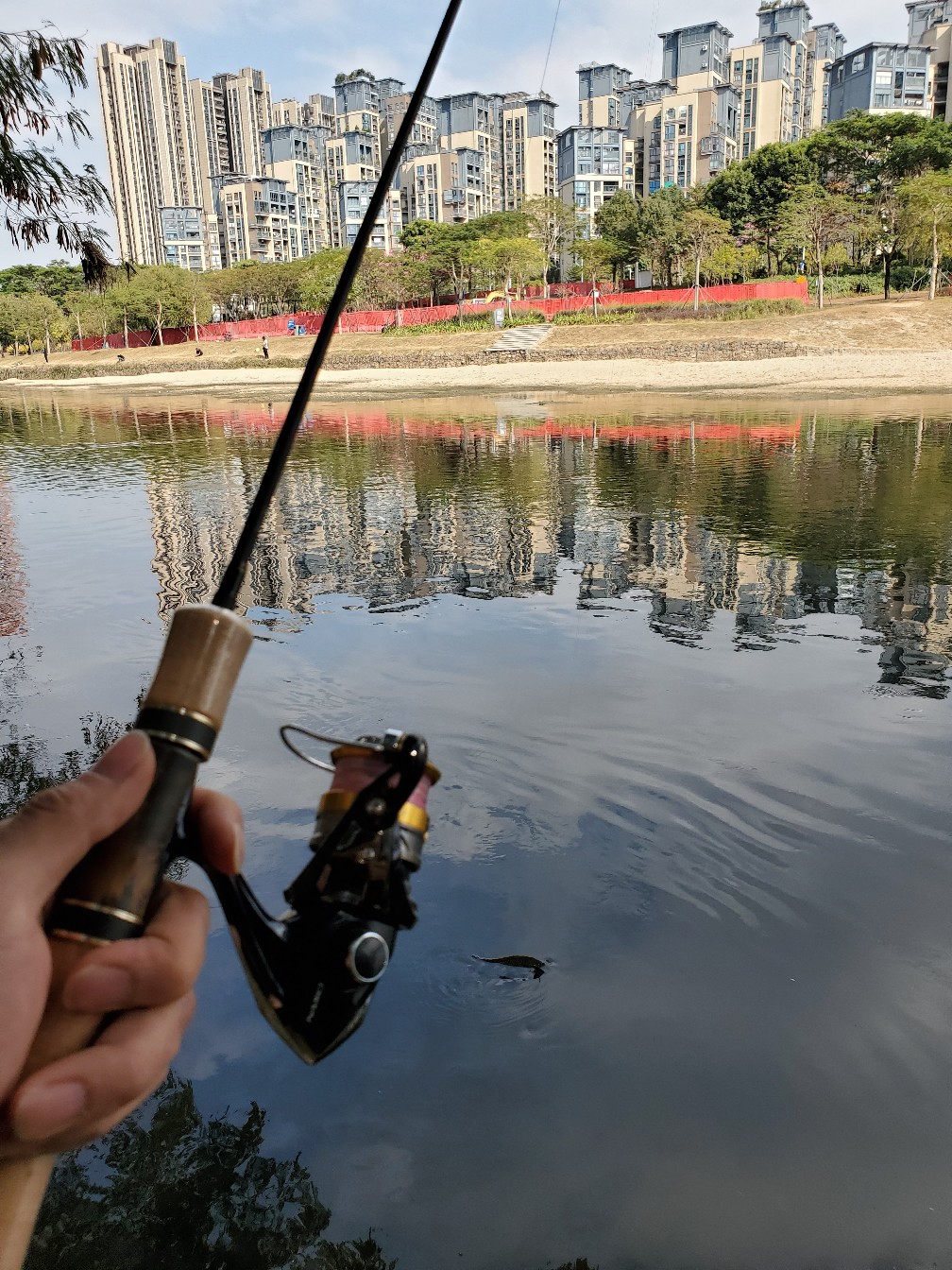 路亚打竿新手入门教程,新手路亚打翘嘴视频教程