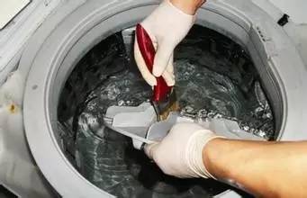 浅色衣服越洗越脏,衣服越洗越脏教你一招