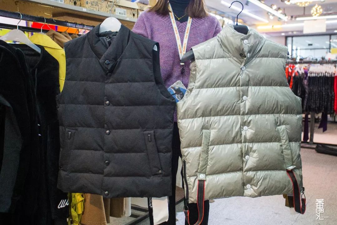 羽绒服工厂清仓100元150元,工厂羽绒服100元3-5件包邮到家