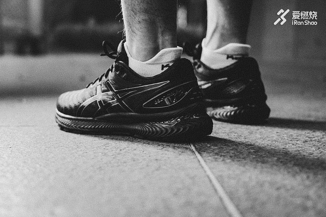 asicsgel-nimbus22,测评asics亚瑟士