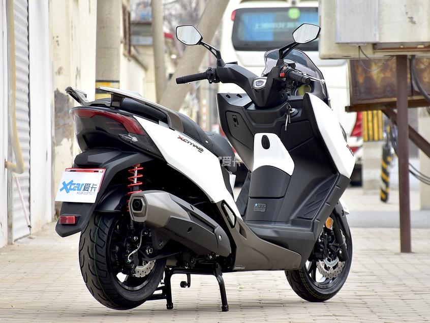 适合新手而且安全性高的摩托车,安全性高的摩托车推荐