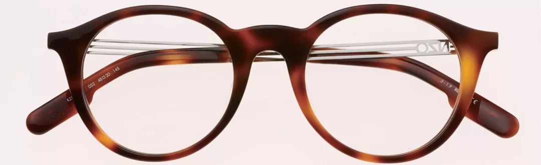 如何通过眼镜找到合适的发型,发型和脸型搭配