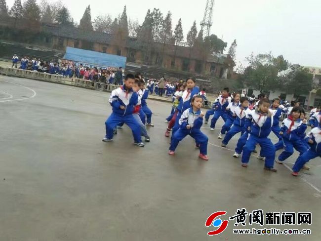 鍚戠潃璇楀拰杩滄柟鍓嶈繘,鍚戠潃璇楀拰杩滄柟鍓嶈