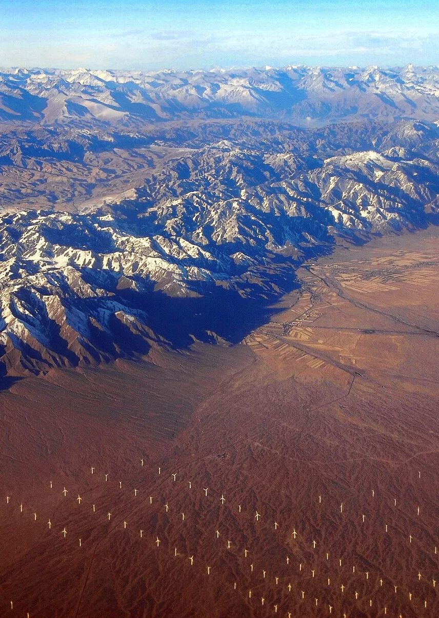 5000公里的国家,5000公里外看地球