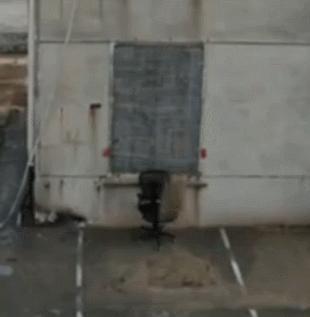 危险椅子,弹簧椅子很危险