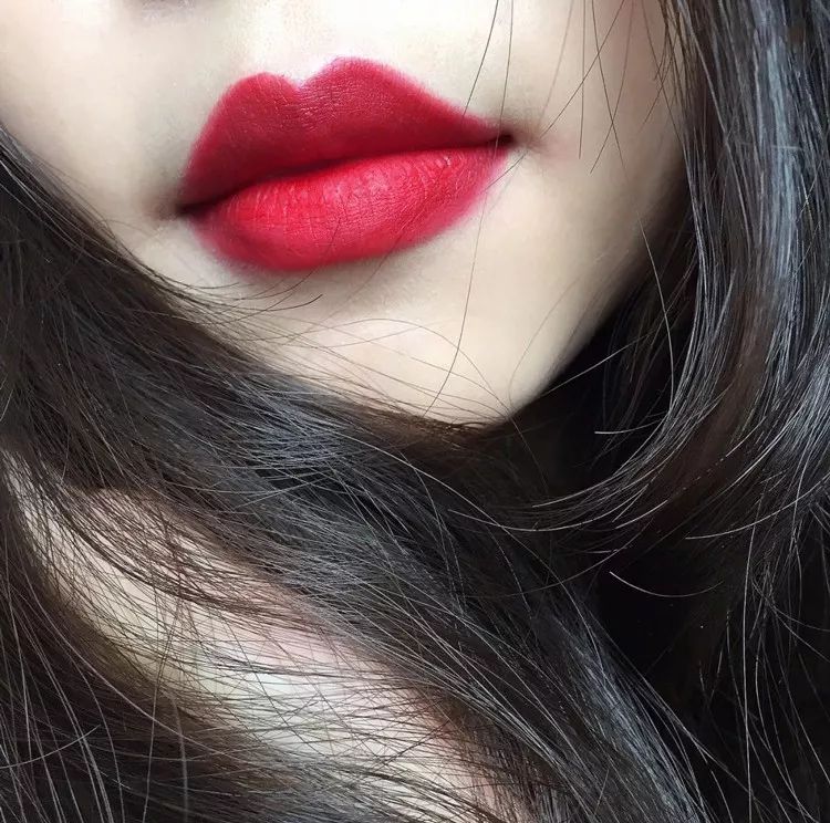 MAC疯了吧!神仙色号口红一支只要80元,钱包根本捂不住啊