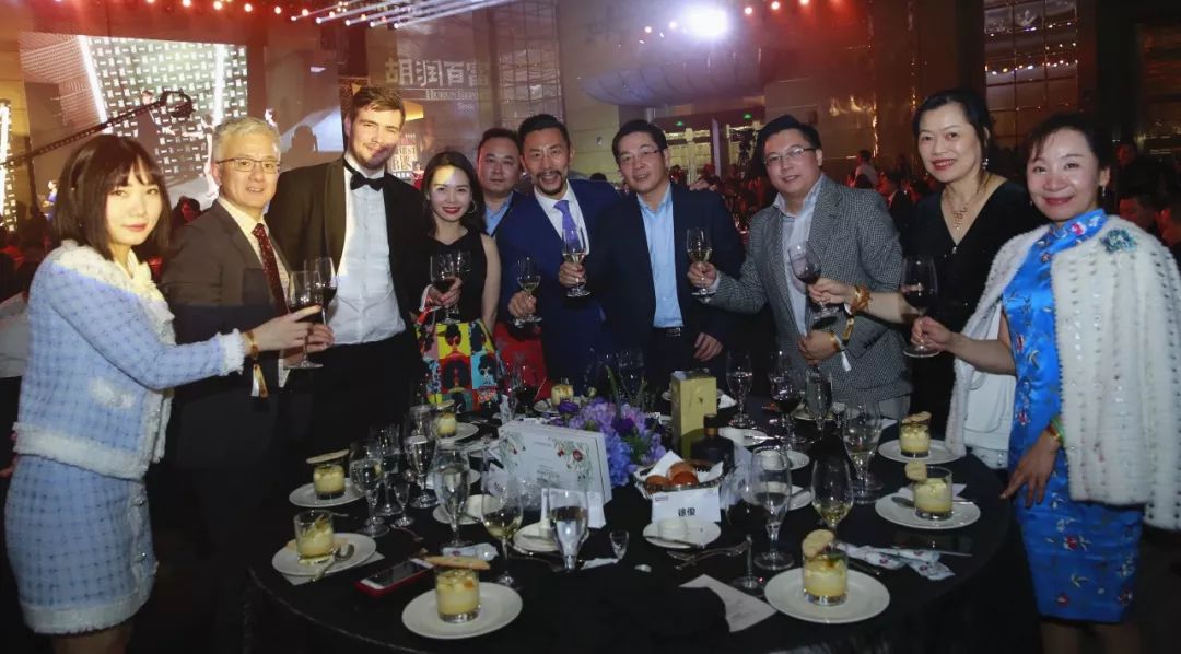 此夜格外耀眼|2020第十六届胡润至尚优品颁奖盛典花絮