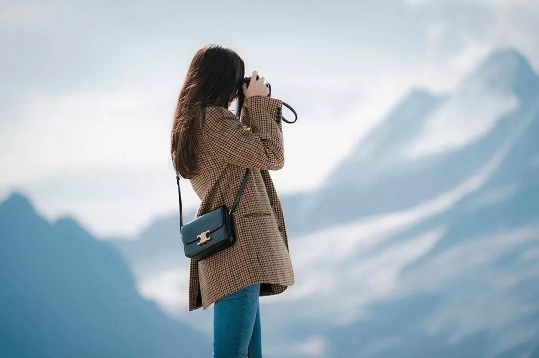 孙艺珍穿的真丝裙子,玄彬孙艺珍协商服装