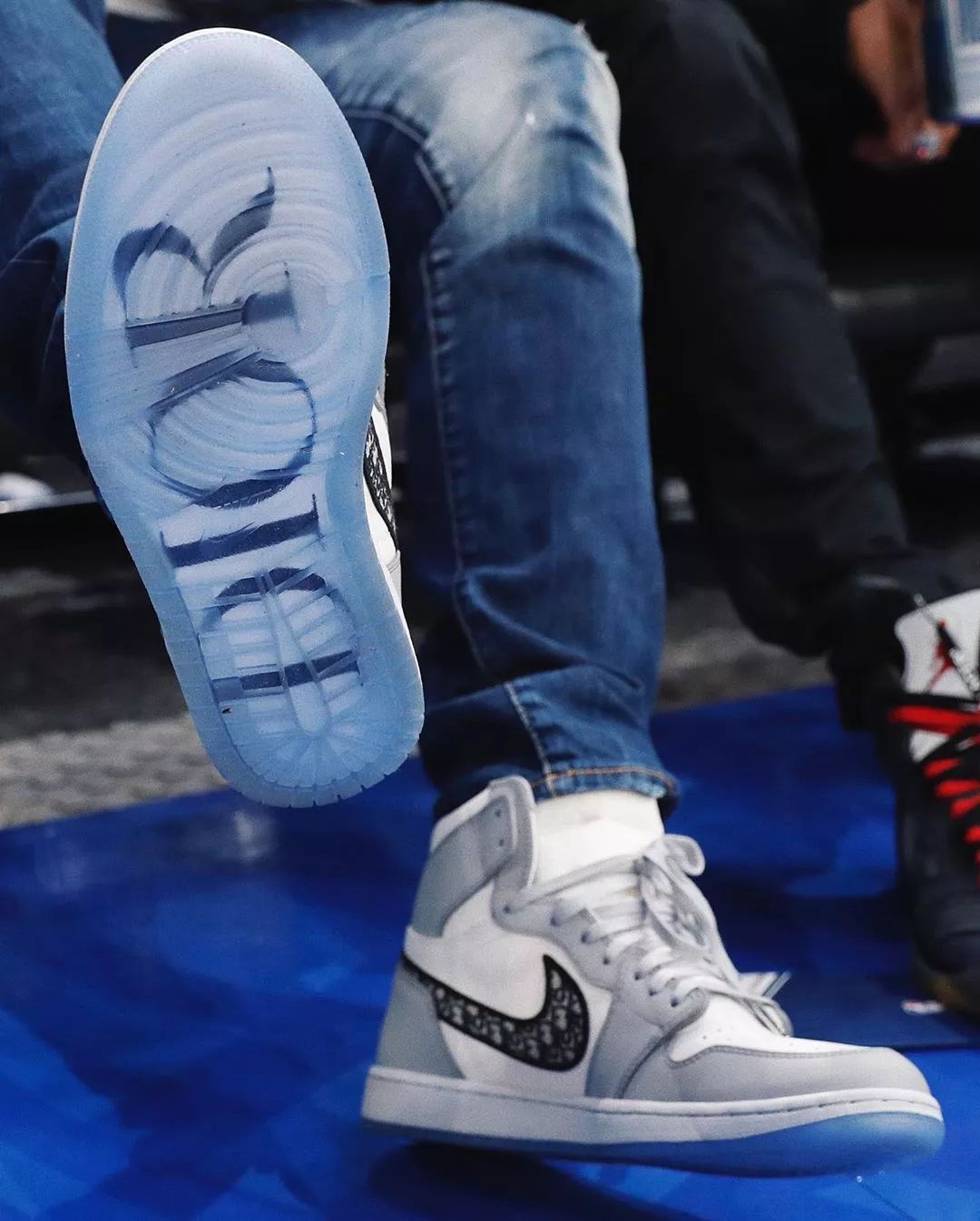 姆巴佩和内马尔的足球鞋是什么,2018世界杯决赛姆巴佩上脚球鞋