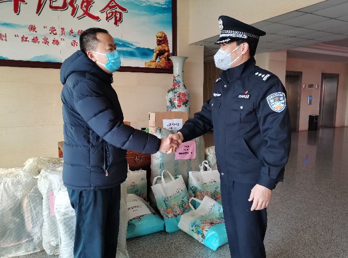 赞!菏泽市旅行社协会积极捐款,导游境外带回口罩等物资