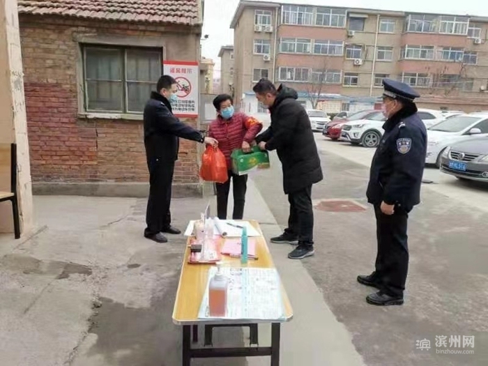 滨城区市中街道：187名社区红色代购员“跑出”群众绿色通道