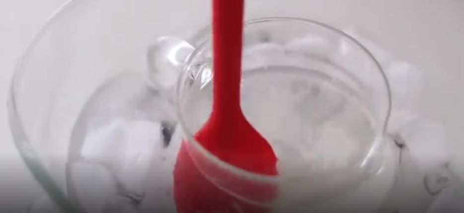 闲着也是闲着好好找点事情做,周末自己做蛋糕