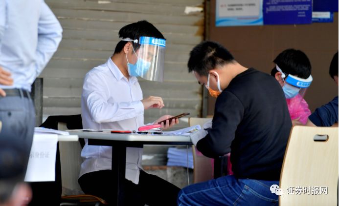 速度著称的深圳,复工速度如何?实探中国电子第一街:能忙的已经忙起来了