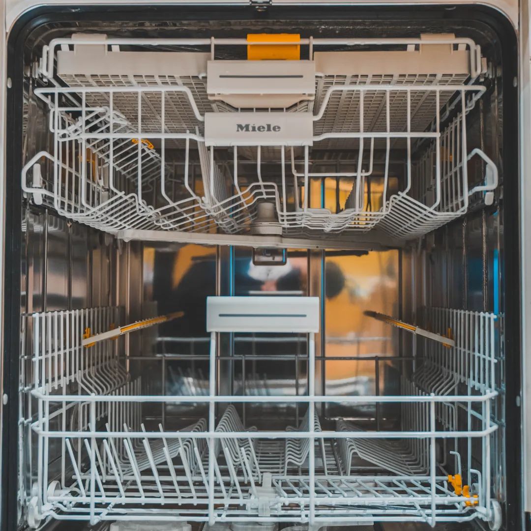 日常生活中的时尚博主,一个居家上班的博主