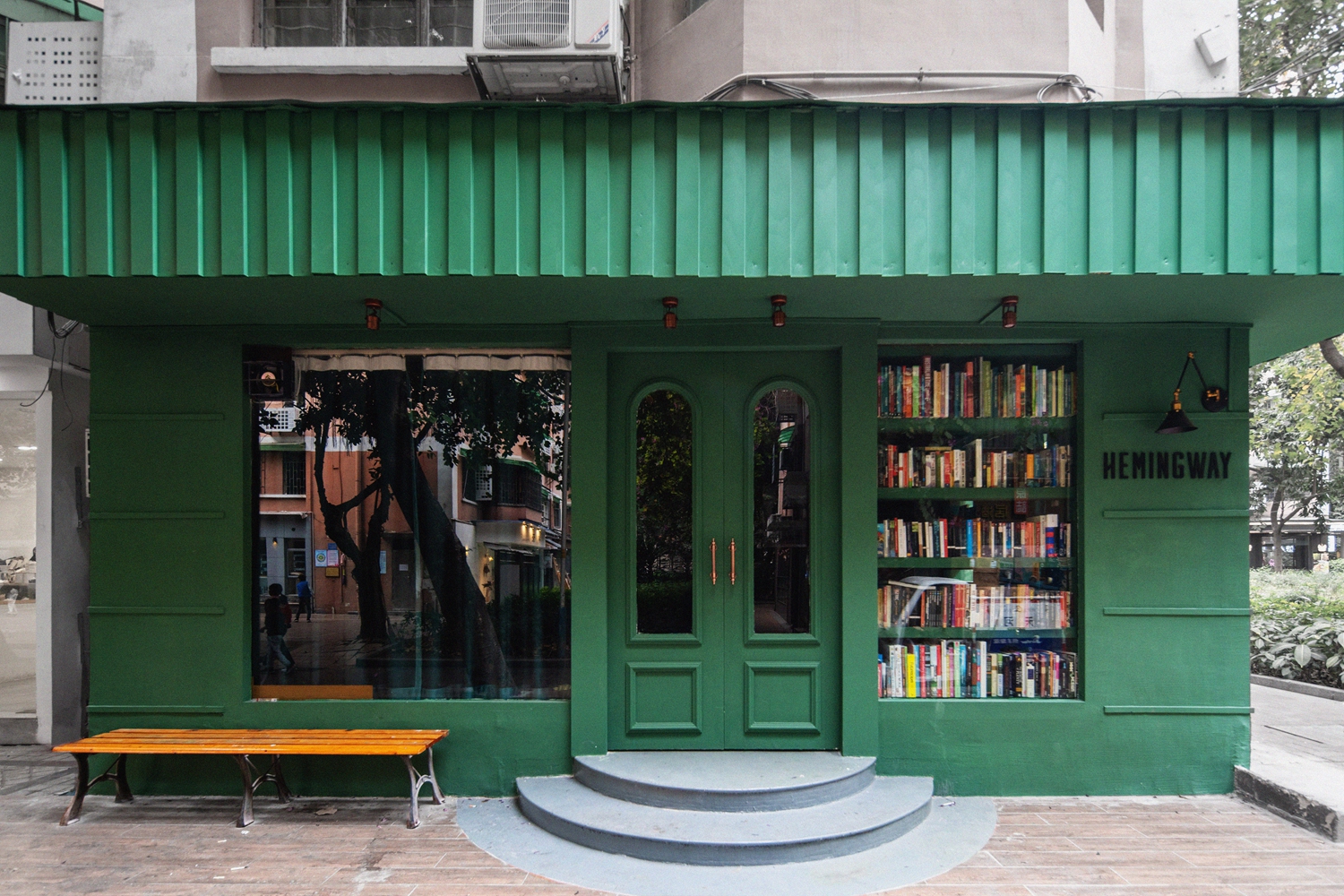 负空间设计丨69㎡的海明威小酒吧