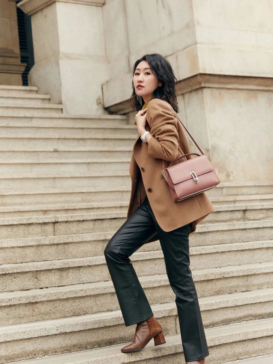 今年最值得买的三件衣服,质量很好的过时款衣服值得买吗