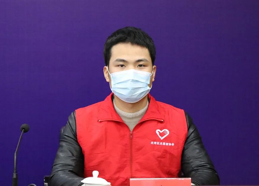 医护人员当志愿者新闻,医护人员志愿者的新闻