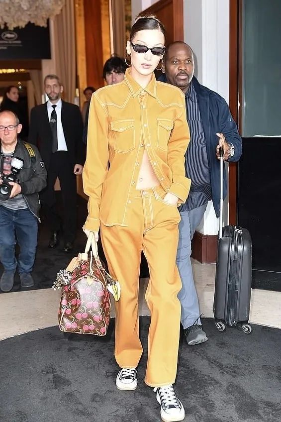 bellakendall什么关系,bella和kendall走秀