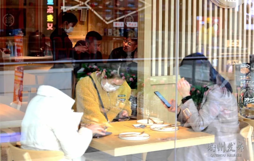 今天堂食开放没有,今天堂食开放了吗