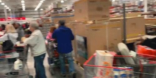 为什么外国人都抢罐头,为啥都在抢罐头