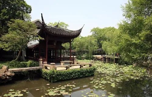 古代的下雨天和什么最配？