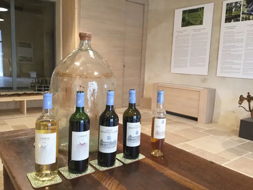 给我一杯萧邦的红酒来开狂欢的Party